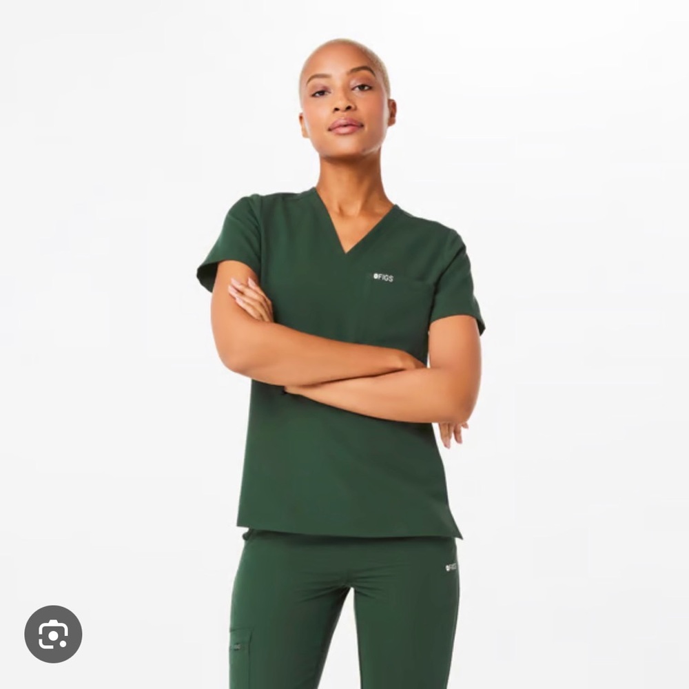 British Racing Green Figs scrub top.
